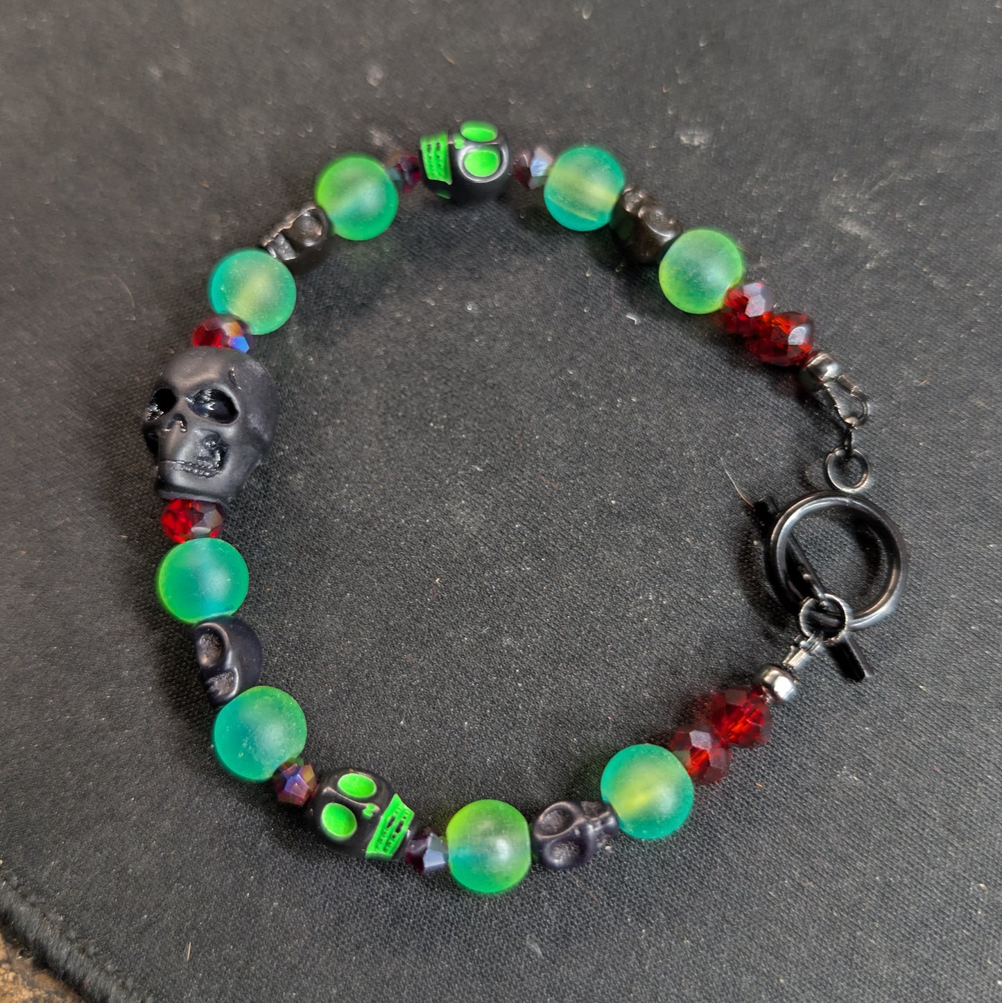 ✨Graveglow & Skullume✨ | Onyx & Garnet Glow-in-the-Dark Skull Necklace & Bracelet