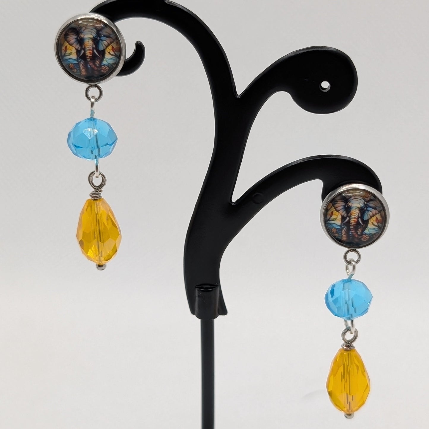 ✨The Bestae✨ | Animal Portrait Cabochon & Glass Drop Earrings