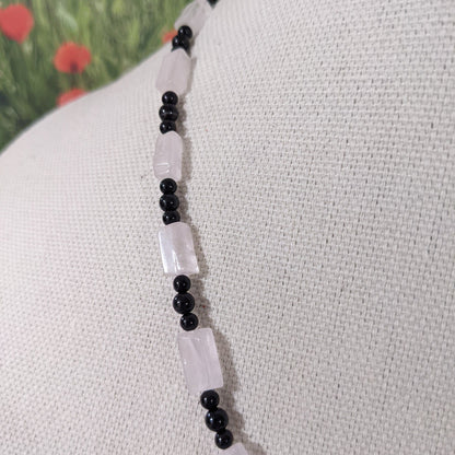 ✨Pink Noire✨| Rose Quartz & Onyx Fan Necklace